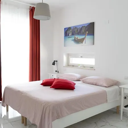 A Casa Di Luca Alojamento de Acomodação e Pequeno-almoço Torchiara