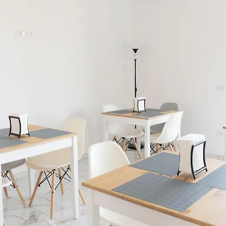 Alojamento de Acomodação e Pequeno-almoço A Casa Di Luca 3*